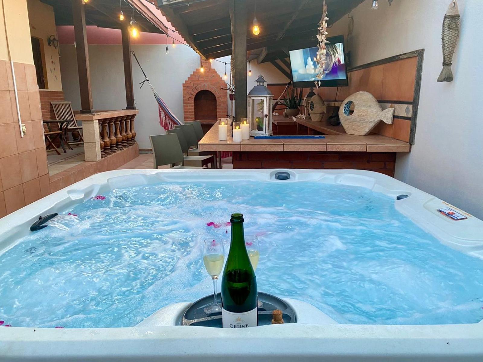 3-Bedroom Villa With A Jacuzzi Noord Eksteriør billede